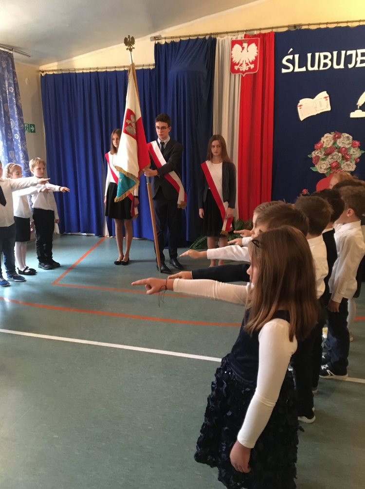 Szkoła Podstawowa Im Por Piotra Olka Ps Gołąb W Kobylanach ŚLUBOWANIE KLASY I - Szkoła Podstawowa im. por. Piotra Olka ps. Gołąb w